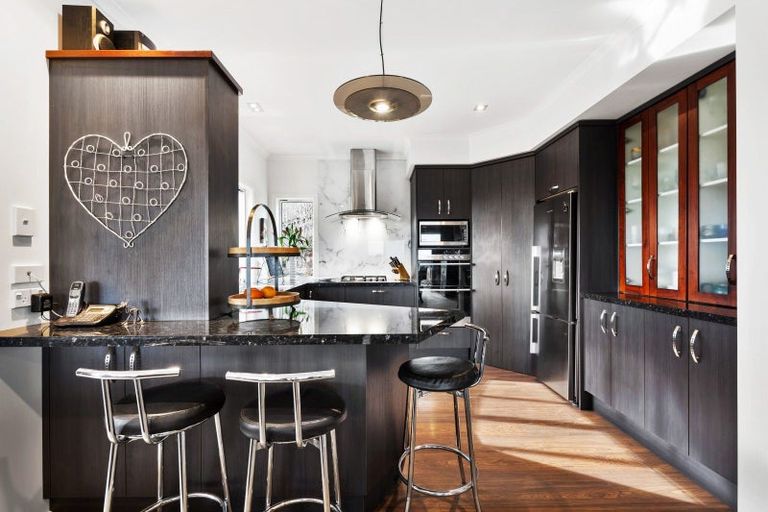 Photo of property in 17 Iona Road, Havelock North, 4130