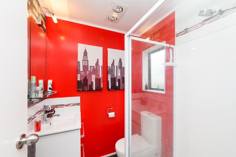 Photo of property in 28 Wills Crescent, Ashhurst, 4810