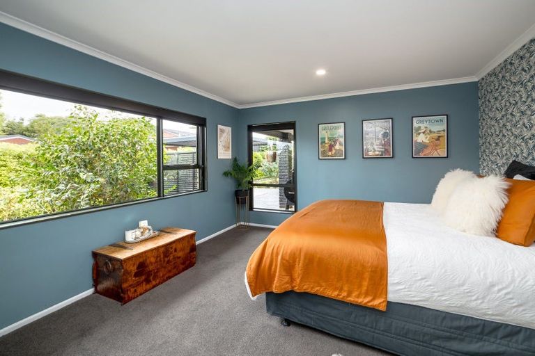 Photo of property in 1 Farley Avenue, Greytown, 5712