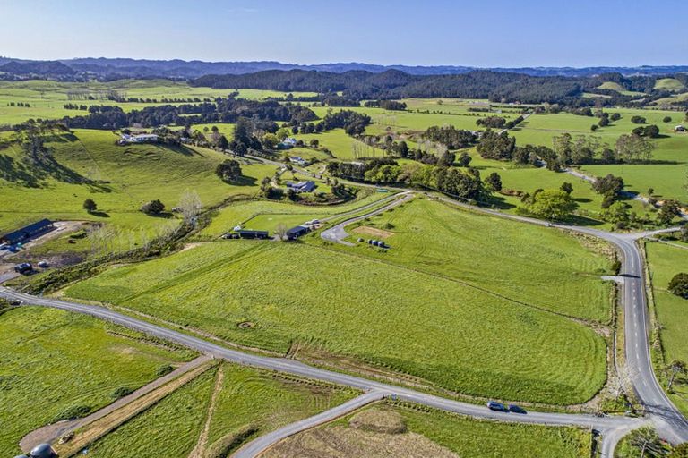 Photo of property in 2 Cranston Lane, Whareora, 0175