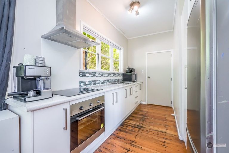 Photo of property in 11 Seddon Street, Naenae, Lower Hutt, 5011