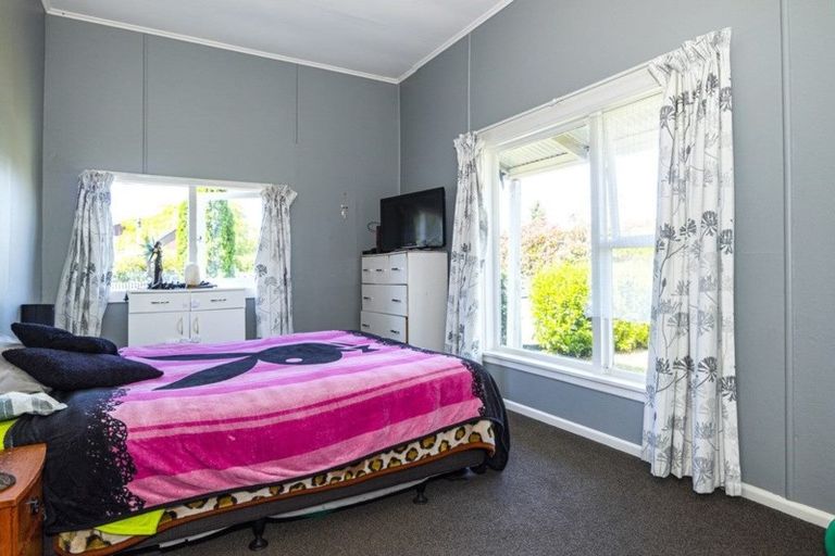 Photo of property in 209 Talbot Street, Geraldine, 7930