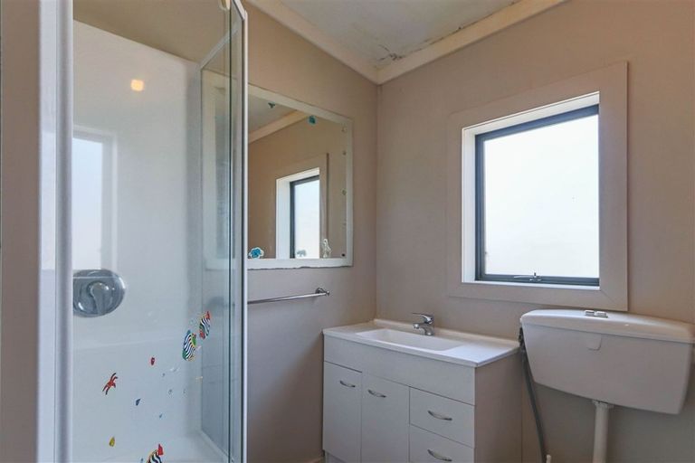 Photo of property in 43 Brookes Street, Inglewood, 4330