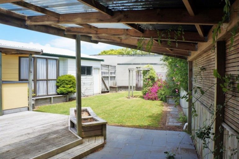 Photo of property in 286 One Tree Point Road, One Tree Point, 0118