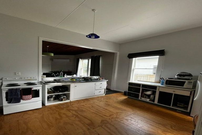 Photo of property in 121 Cook Street, West End, Palmerston North, 4410