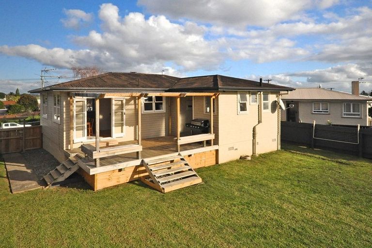 Photo of property in 19 Orchard Rise, Rosehill, Papakura, 2113