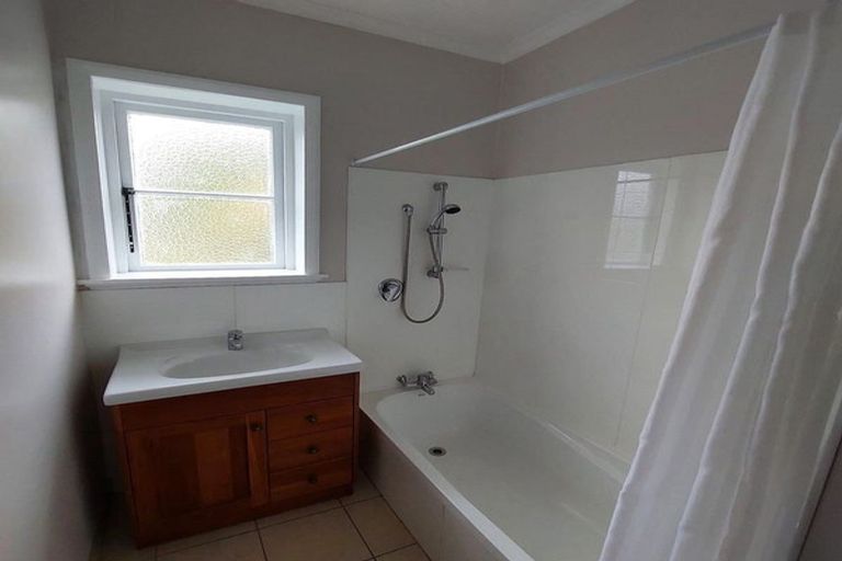 Photo of property in 15 Park Road, West End, Palmerston North, 4412