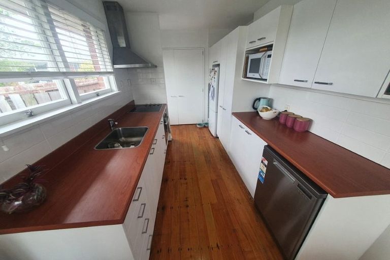 Photo of property in 26 Clipper Place, Redwood, Christchurch, 8051