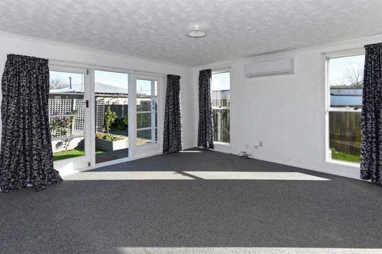 Photo of property in 1/43 Mclean Street, Linwood, Christchurch, 8062