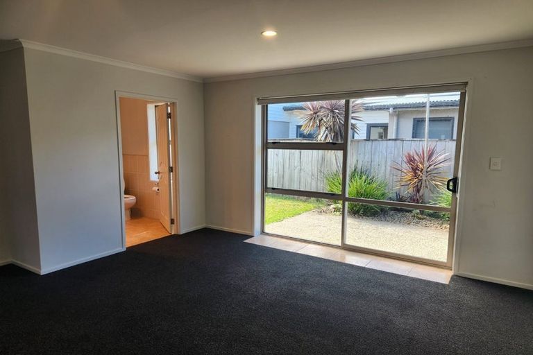 Photo of property in 360 One Tree Point Road, One Tree Point, 0118