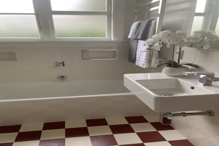 Photo of property in 1/193 Weston Road, St Albans, Christchurch, 8052