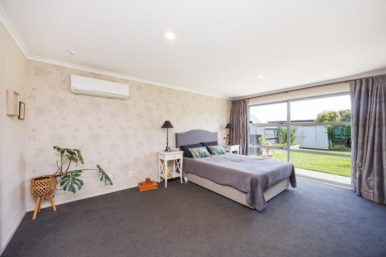 Photo of property in 49 Rodeo Drive, Kelvin Grove, Palmerston North, 4414