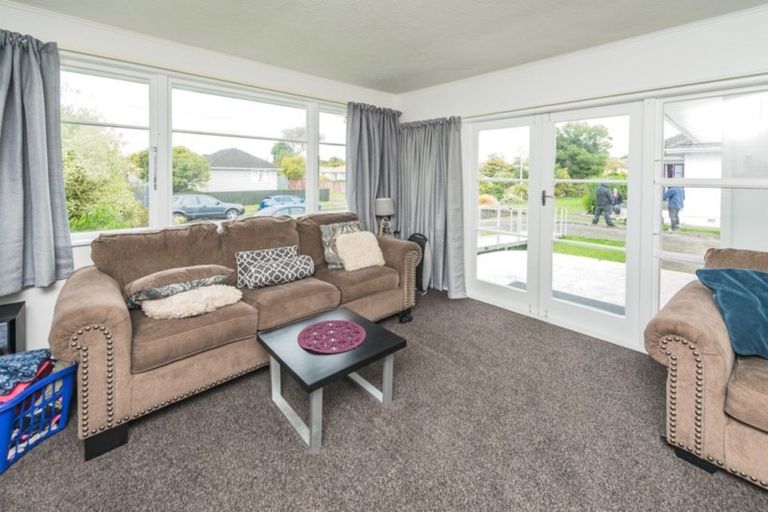 Photo of property in 21 Camellia Avenue, Aramoho, Whanganui, 4500