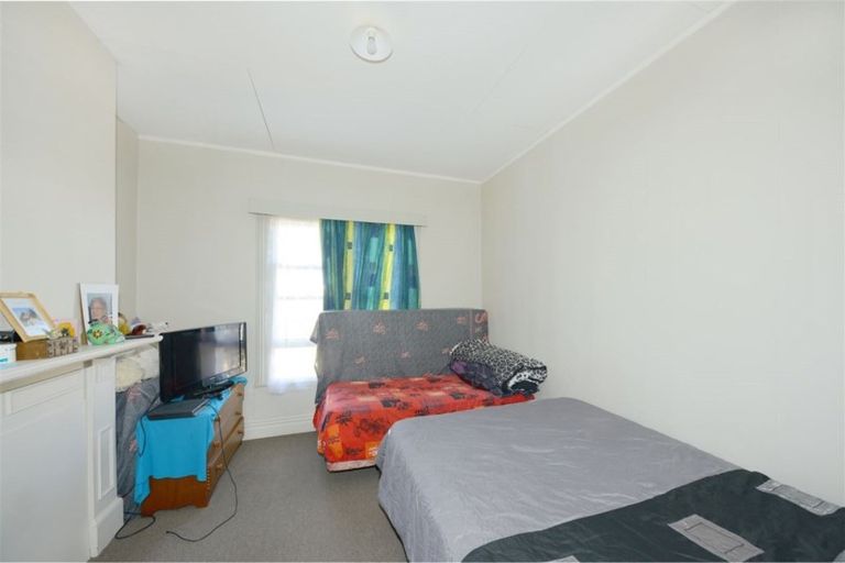 Photo of property in 34 Hay Street, Bromley, Christchurch, 8062