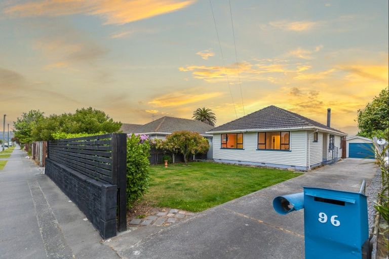 Photo of property in 96 Estuary Road, South New Brighton, Christchurch, 8062
