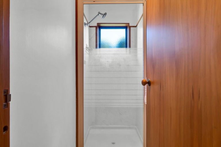 Photo of property in 8 Argyle Place, Highlands Park, New Plymouth, 4312