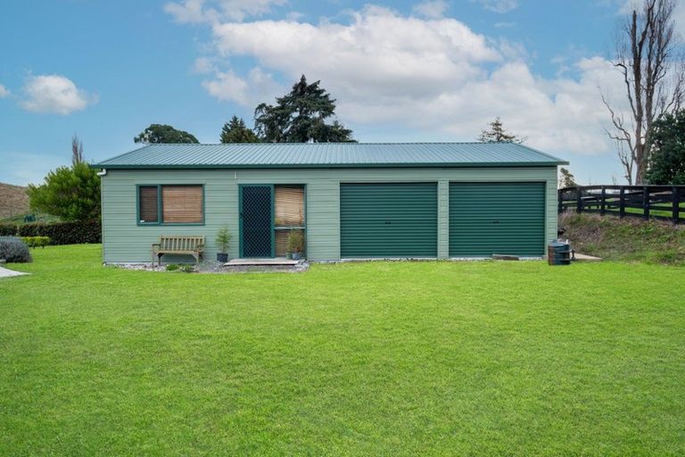 Photo of property in 1567 Puketitiri Road, Puketapu, Napier, 4184