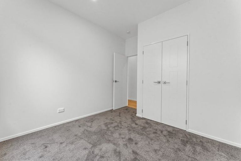 Photo of property in 16 Taukahiwi Road, Pukekohe, 2120