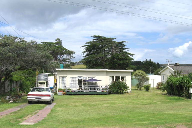 Photo of property in 16 Eden Terrace, Onetangi, Waiheke Island, 1081