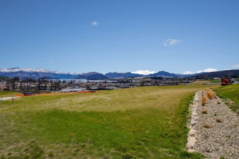 Photo of property in Meadowstone Alpha Series, 102 West Meadows Drive, Wanaka, 9305