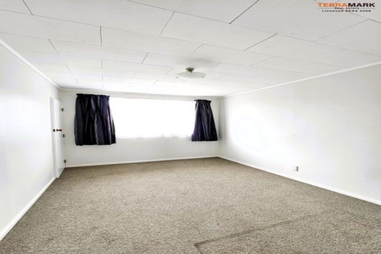 Photo of property in 9b Nevada Grove, Totara Park, Upper Hutt, 5018