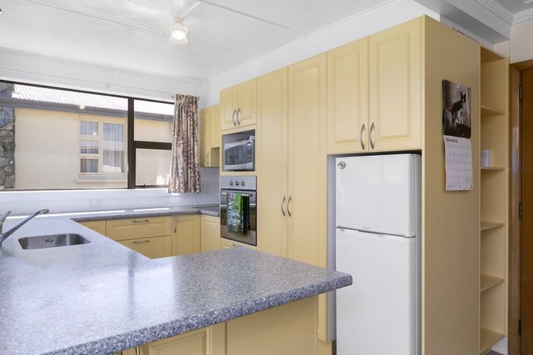 Photo of property in 35 Hocken Street, Kenmure, Dunedin, 9011