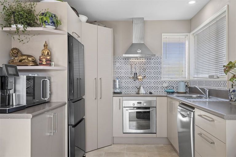 Photo of property in 2/19 Orontes Street, Shirley, Christchurch, 8013