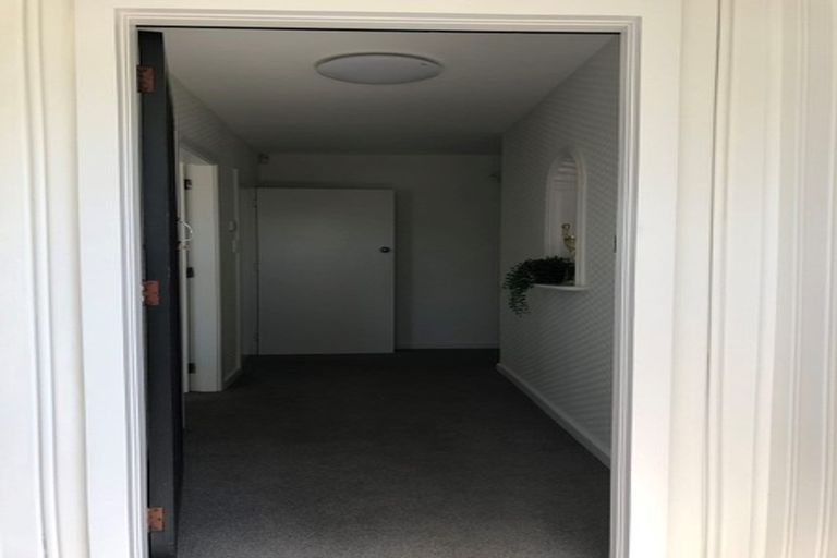 Photo of property in 53 Greendale Avenue, Avonhead, Christchurch, 8042