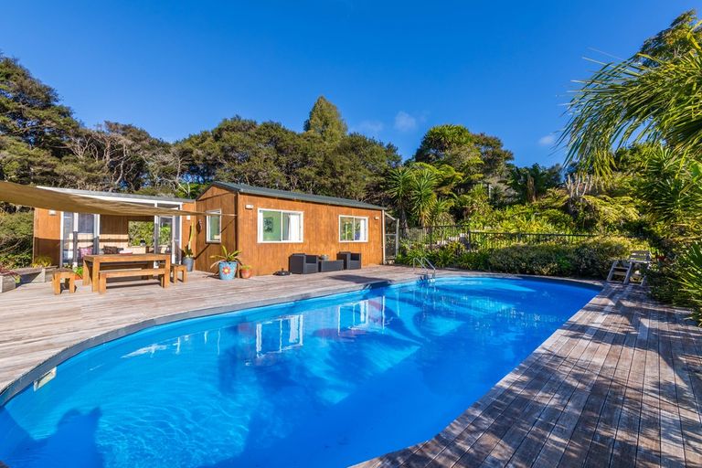 Photo of property in 118c Carter Road, Oratia, Auckland, 0604