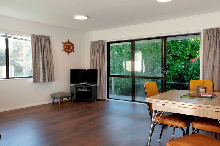 Photo of property in 3a Dale Road, Raumati South, Paraparaumu, 5032
