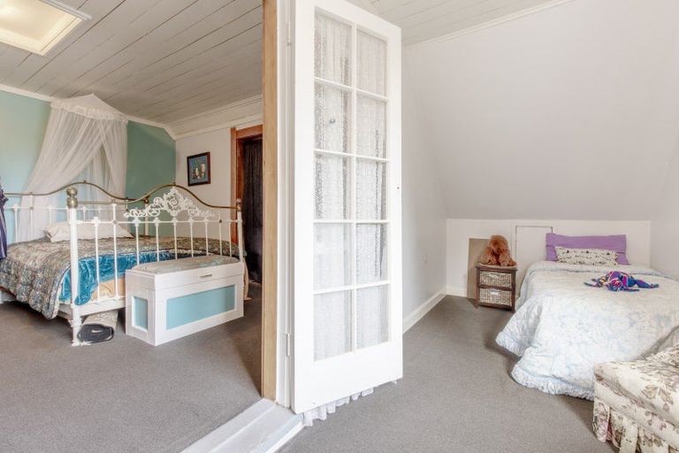 Photo of property in 33 Abbotsford Road, Waipawa, 4210