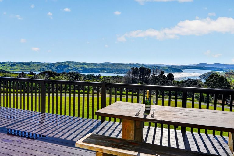 Photo of property in 143 Rangiora Road, Kaiwaka, 0573