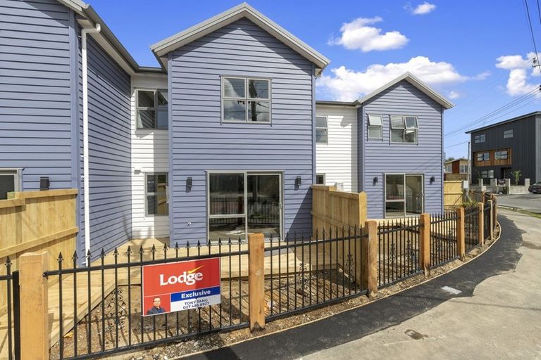 Photo of property in 4/29 May Street, Mount Maunganui, 3116