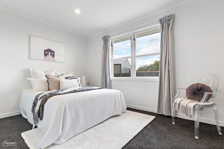 Photo of property in 2 Windsor Street, Solway, Masterton, 5810