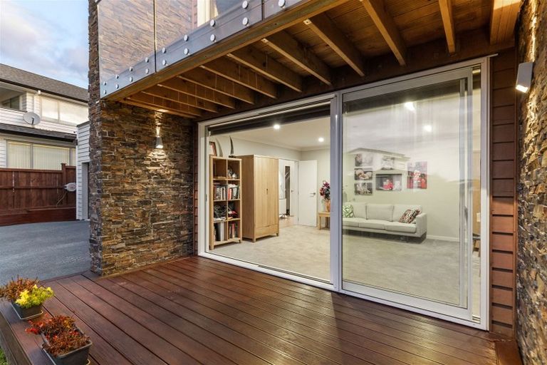 Photo of property in 30 Bounty Road, Long Bay, Auckland, 0630