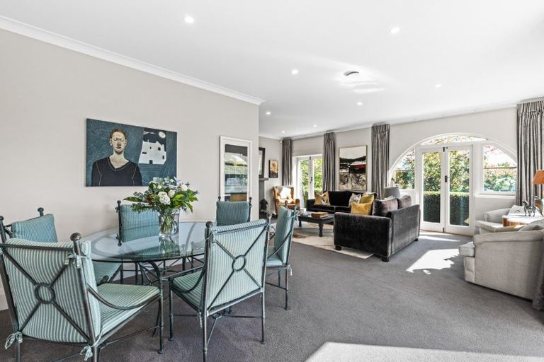 Photo of property in 2 Greenwood Road, Havelock North, 4130