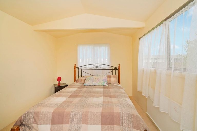 Photo of property in 36 Whitby Avenue, Whitianga, 3510