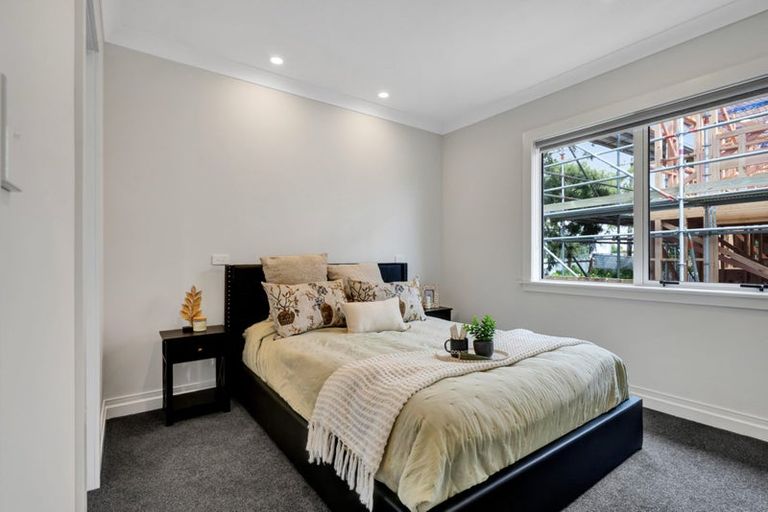 Photo of property in 16 Holford Street, Westown, New Plymouth, 4310