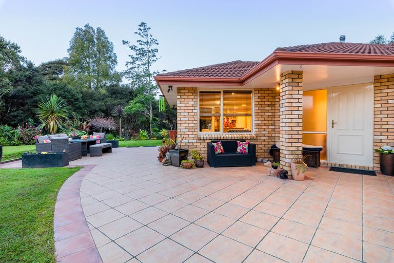 Photo of property in 118c Carter Road, Oratia, Auckland, 0604