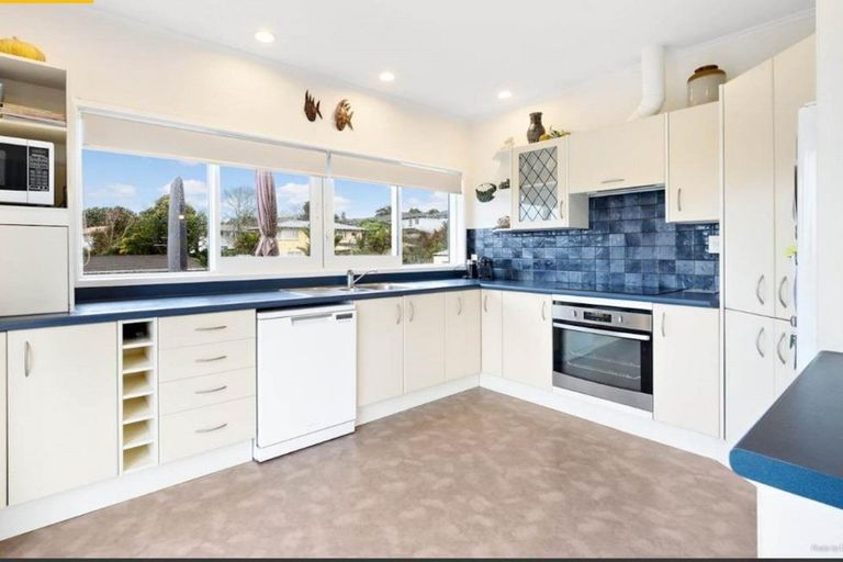 Photo of property in 4 Ayr Road, Pakuranga, Auckland, 2010