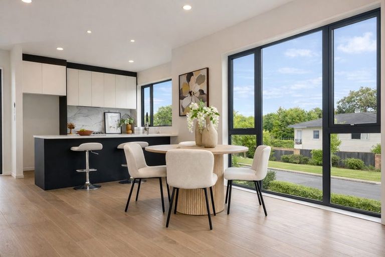 Photo of property in 17a Trinidad Road, Sunnynook, Auckland, 0620