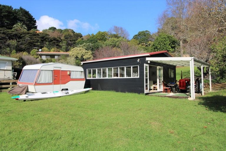 Photo of property in 12 Irishtown Road, Kuaotunu, Whitianga, 3592