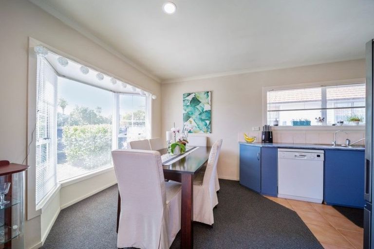 Photo of property in 50 Lismore Street, Merrilands, New Plymouth, 4312