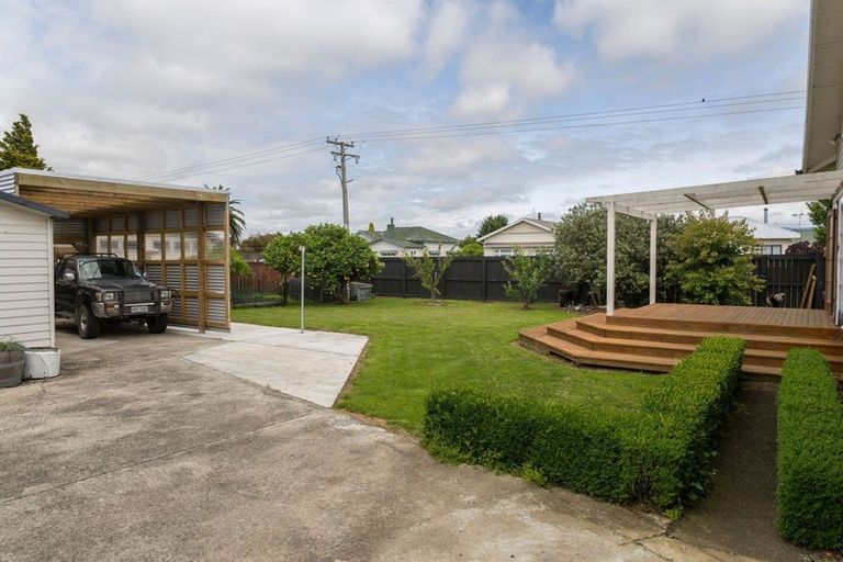 Photo of property in 5 Alexandra Street, Dannevirke, 4930