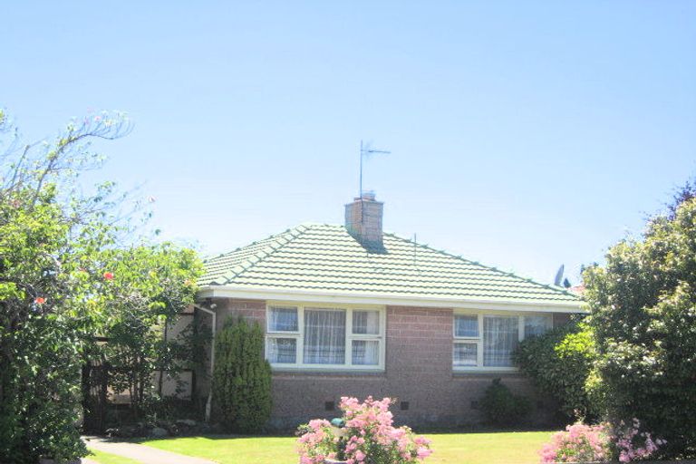 Photo of property in 6 Rosella Street, Broomfield, Christchurch, 8042