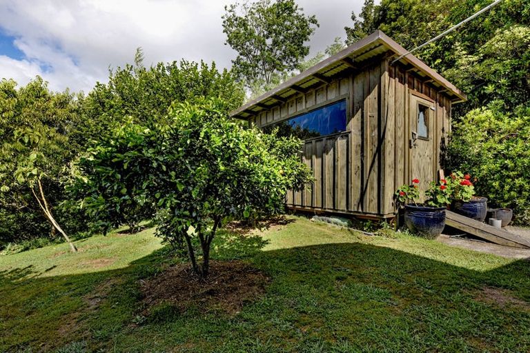 Photo of property in 100 Rocklands Road, Clifton, Takaka, 7183