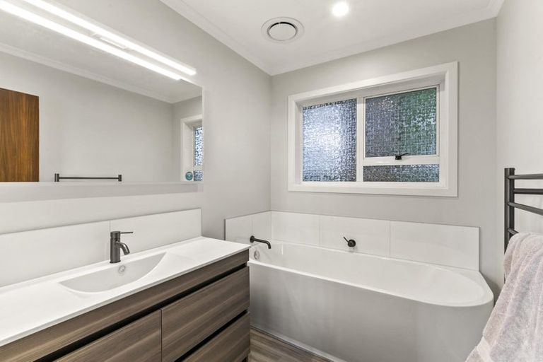 Photo of property in 156 Vivian Street, New Plymouth, 4310