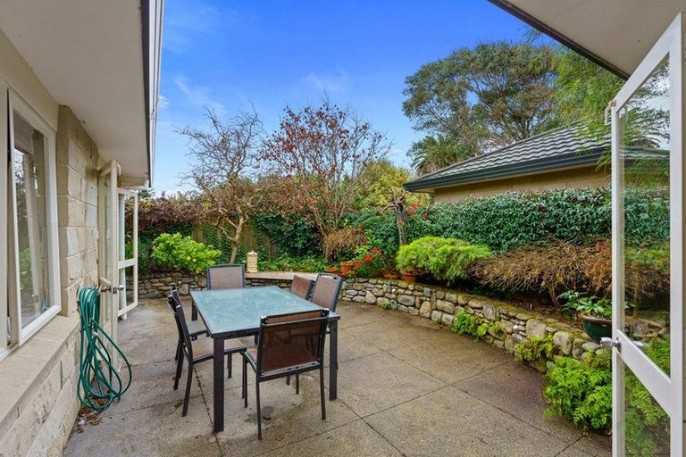 Photo of property in 31 Rosebank Grove, Waikanae, 5036
