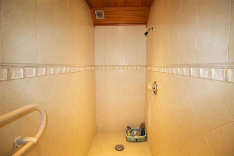 Photo of property in 73 Hedley Road, Levels, Timaru, 7973