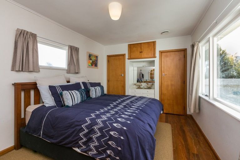 Photo of property in 6 Howard Road, Taradale, Napier, 4112
